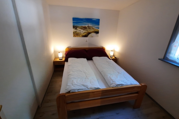 2. Schlafzimmer Futonbett 1,40 m x 2,00 m
