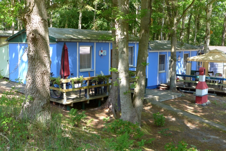 Rechts im Bild ist Bungalow 20