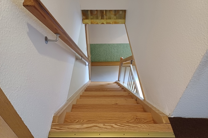 Treppe zum Wohnraum