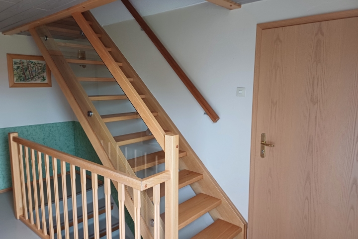 Treppe zum Wohnraum