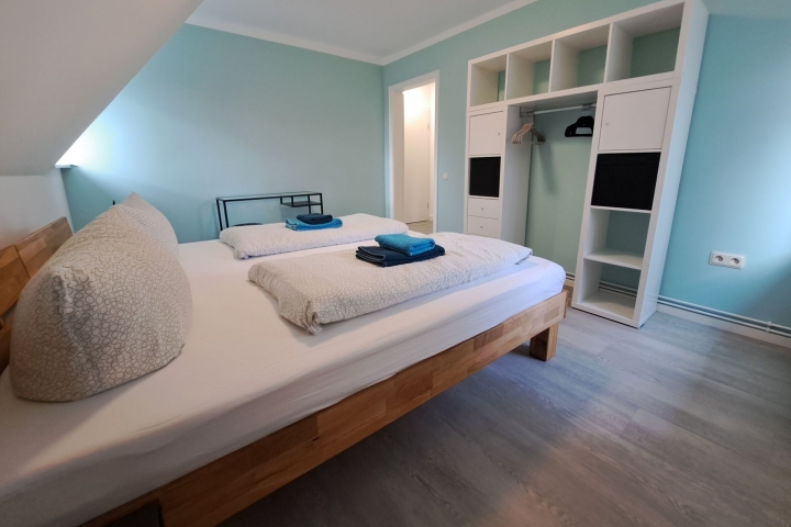 Schlafzimmer, Betten trennbar