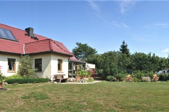 Garten hinterm Haus