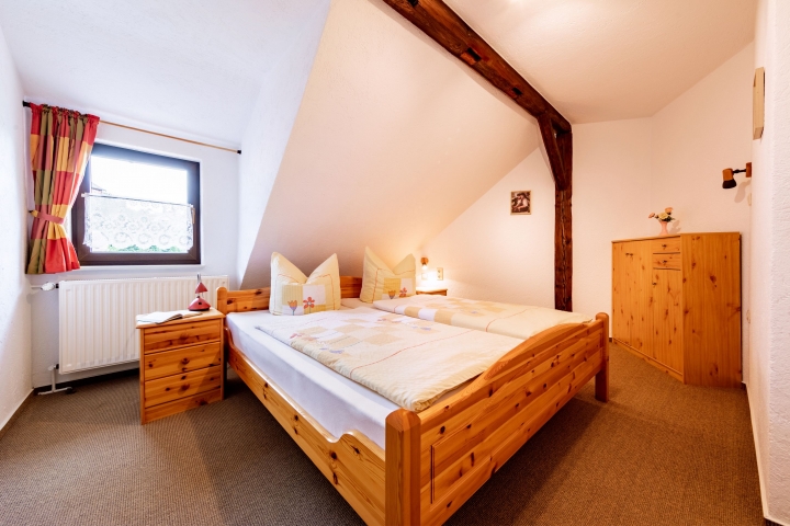Schlafzimmer 1 Fewo Schauenburg