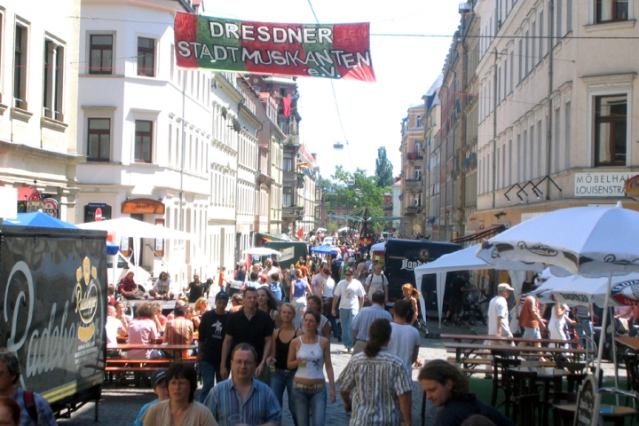 Straßenfest jedes Jahr im Juni