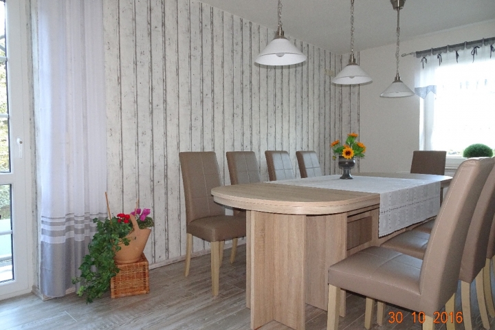 Esszimmer von Wohnung Adamsberg
Tisch ausziehbar bis 12 Personen 