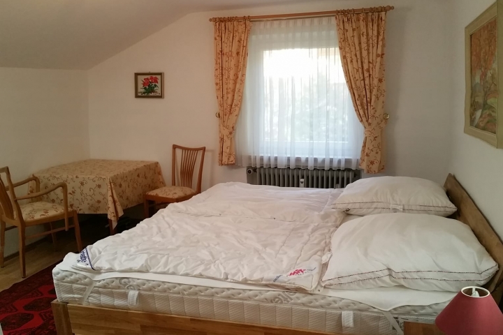 Schlafzimmer und Parkett neu 2019