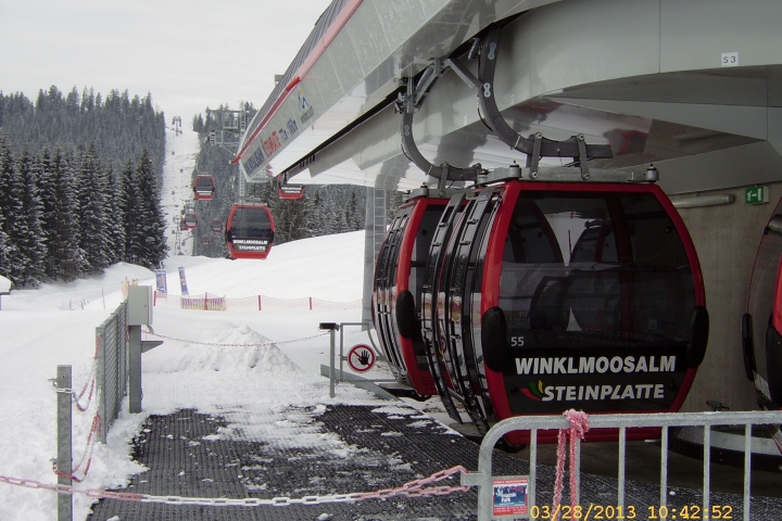 Skigebiet Winklmoosalm-Steinplatte ca. 7km entfernt.