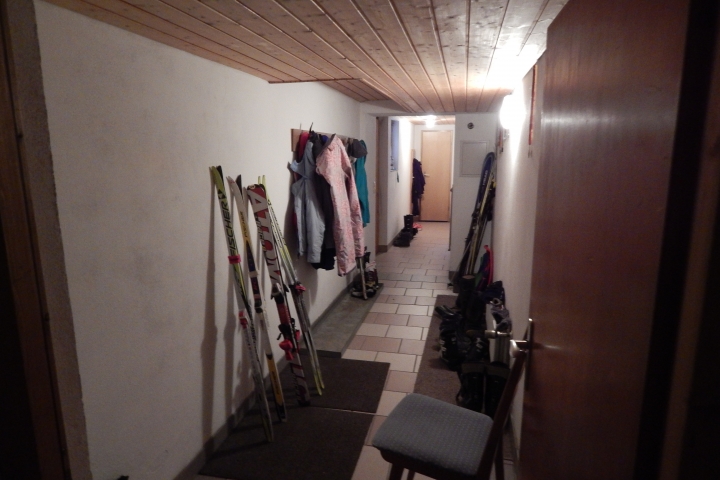 Ski und Trockenraum im Keller