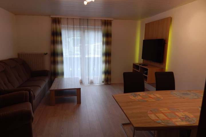 Ferienwohnung -B
Ess-und Wohnzimmer