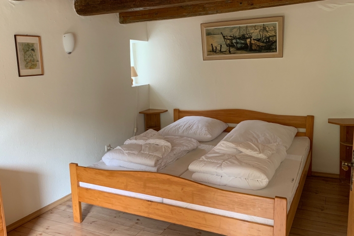 Schlafzimmer 1 (EG)