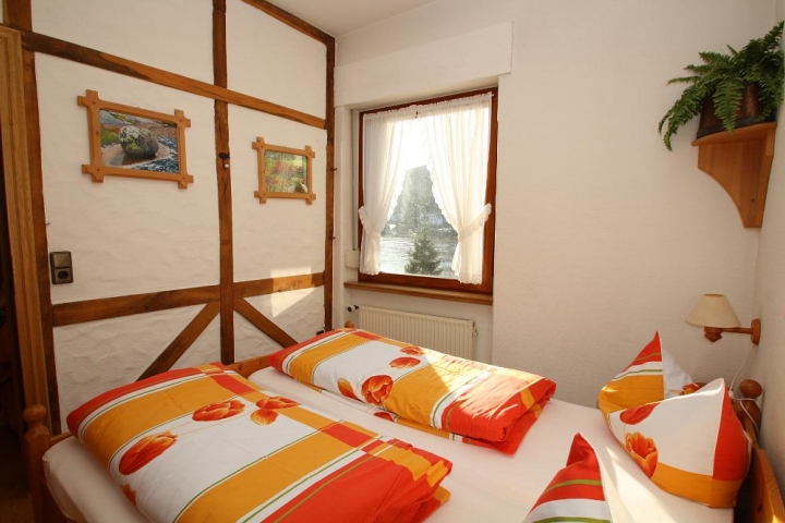 Schlafzimmer mit Moselblick.