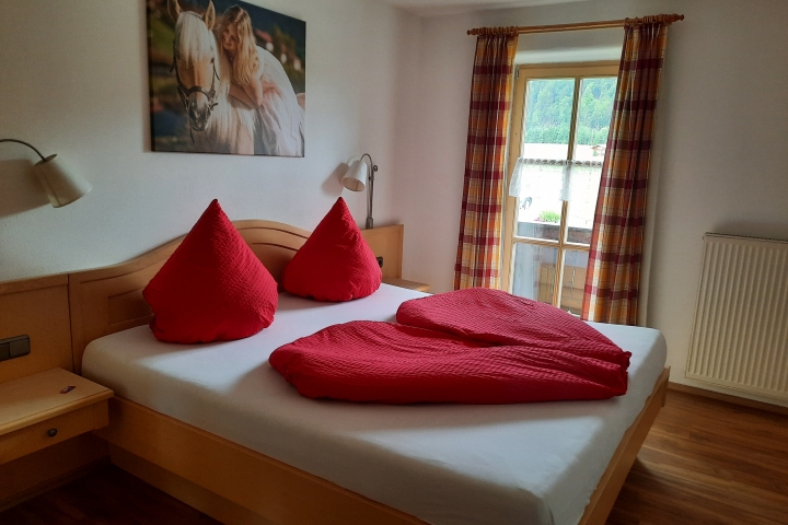 Schlafzimmer 2