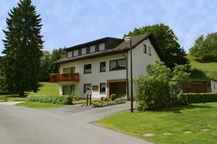 Ferienwohnungen Haus Wiesengrund | Aussenansicht