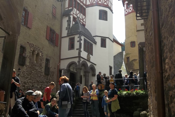 Burg Eltz
-Eine von zahlreichen Sehenswürdigkeiten-