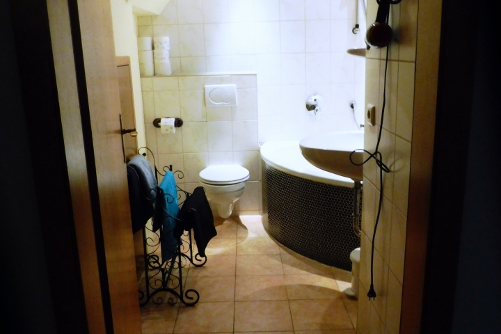 Bad Wohnung -Riesling