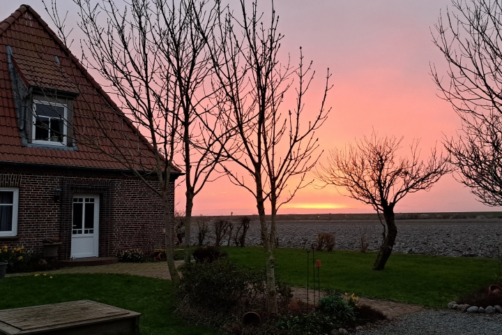 Sonnenuntergang am Horizont