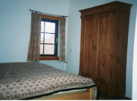 Schlafzimmer 1