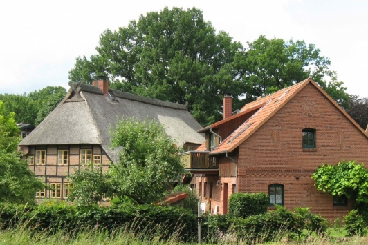 Strohdachhaus Strohdachhaus
