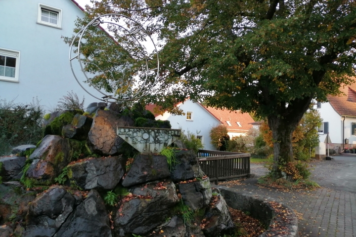 Der Rhönradbrunnen
