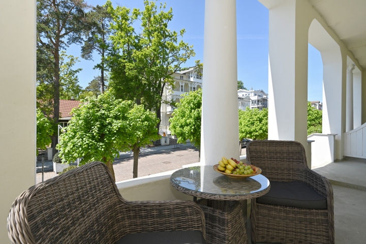 Loggia Wohnung1 mit Blick auf die Wilhelmstraße