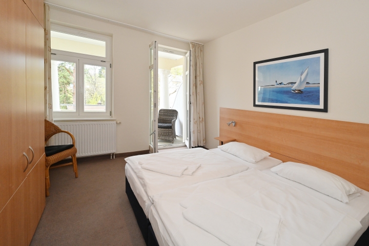Schlafzimmer 1 Wohnung 9  Bettengröße 180 x 200 cm