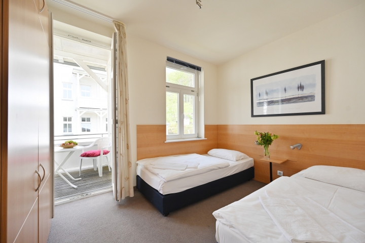Schlafzimmer 2 Bettengröße je 90 x 200 cm