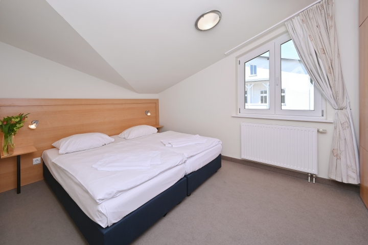 Schlafzimmer 180X200cm Wohnung 11