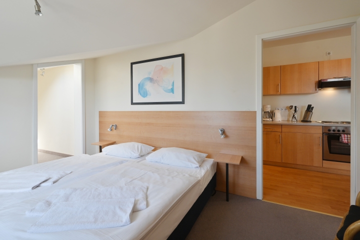 Schlafzimmer 1 180x200 cm Bettengröße