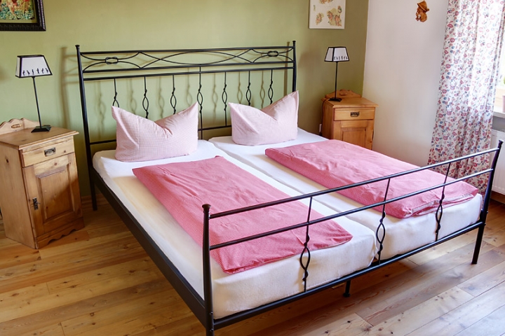 Wohnung G - Schlafzimmer 1