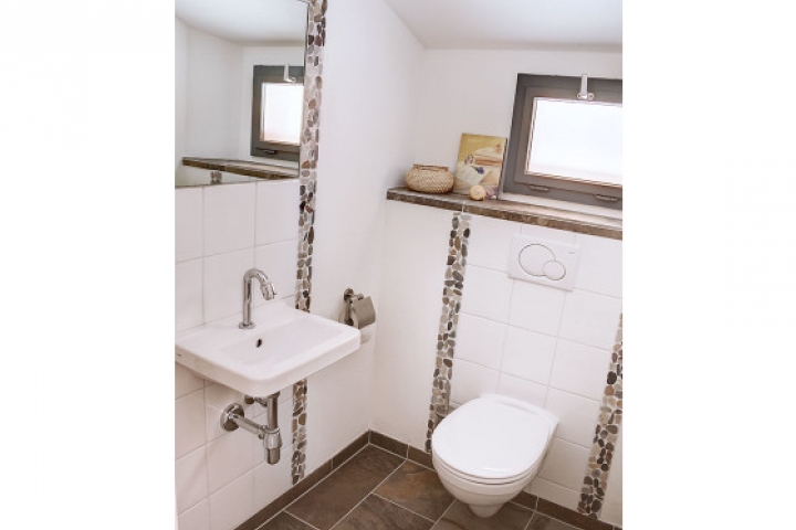 Wohnung Dachgeschoss - zweite Toilette
