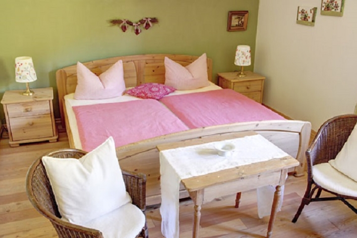 Wohnung Dachgeschoss - Schlafzimmer 1