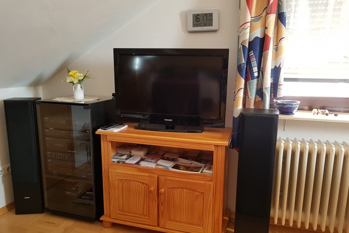 Moderner Flachbildfernseher
