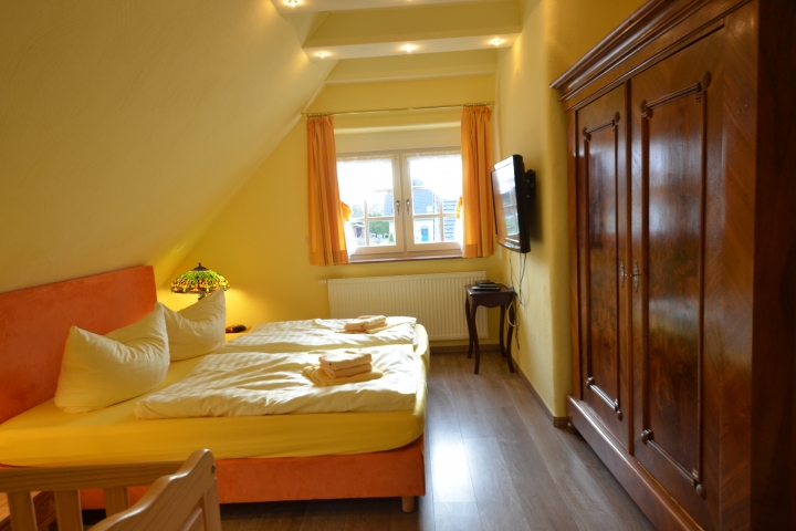 Ferienhaus Bel Air Schlafzimmer mit TV