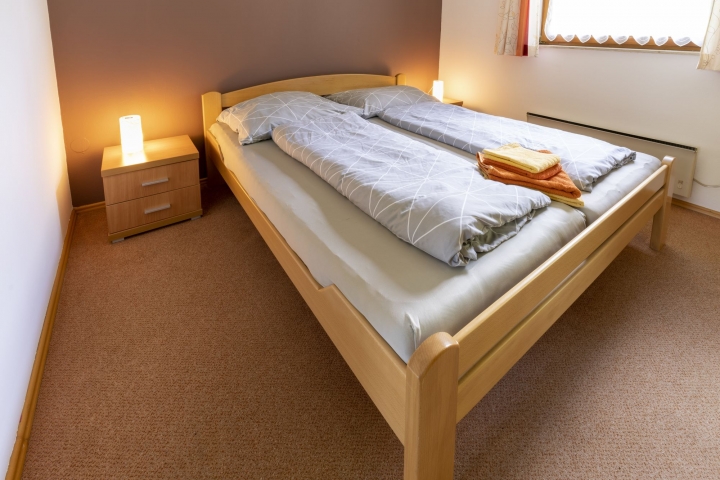 Schlafzimmer 2