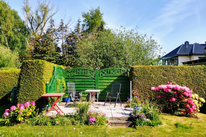 Zweite Terrasse im Garten