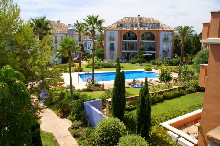 Blick auf einen der Pools in Anlage