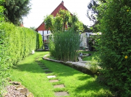 Weg zum Gästegarten