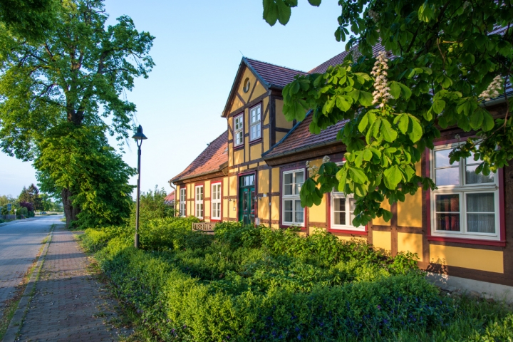 Ferienwohnungen und Haus im Gutshaus Neuendorf | Gutshaus Neuendorf