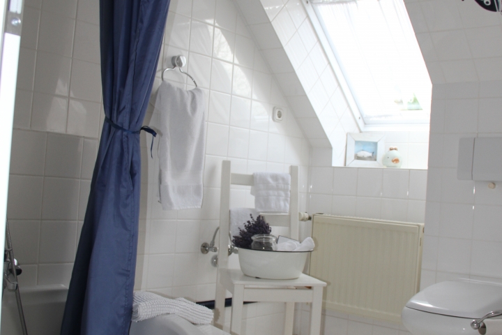 Badezimmer mit Dusche