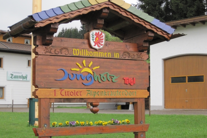Urlaub im 1. Alpenkräuterdorf Tirol`s