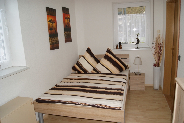 2. Schlafzimmer FeWo 2