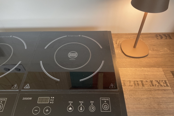 Zwei Induktionsfelder zum Kochen eurer Lieblingsspeisen