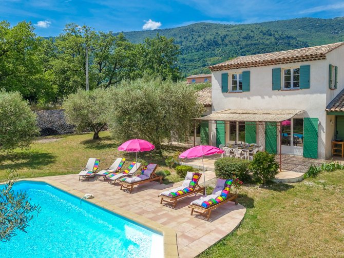 Ferienhaus mit Pool in Seillans | Ferienhaus mit Pool in Seillans im Hinterland von Cannes an der Cote d Azur