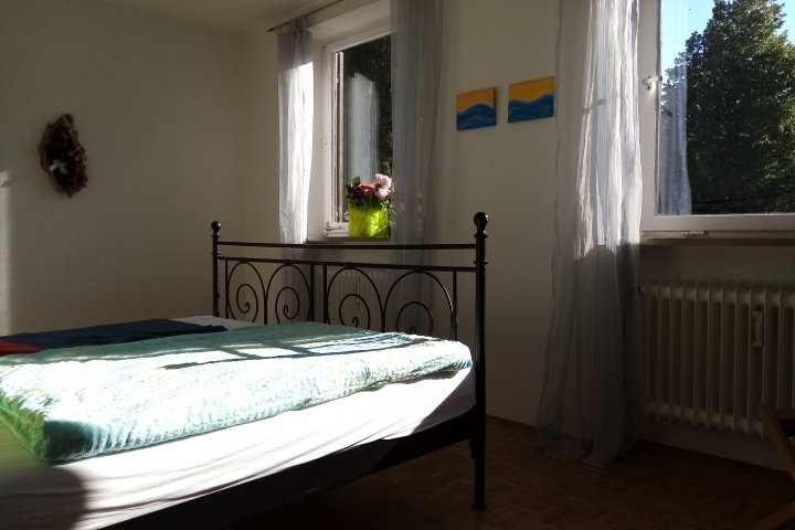 Fewo_ Diana_Schlafzimmer _2.jpg
