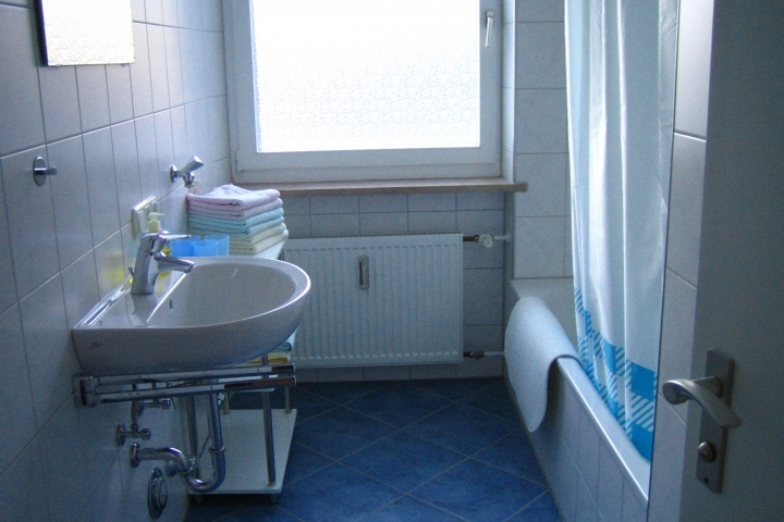 Fewo Bella Bad mit Wanne/Dusche