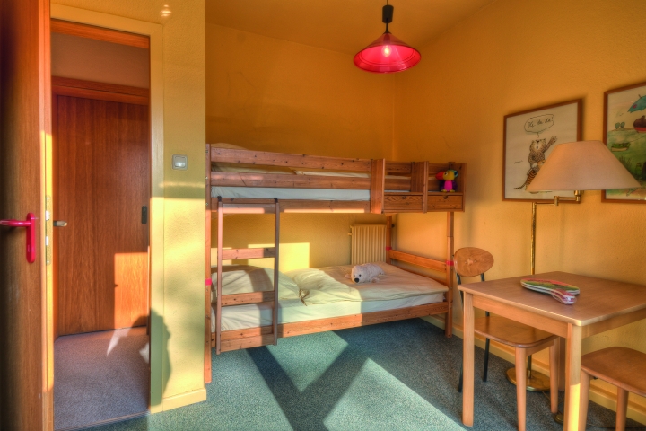 Kinderzimmer mit Etagenbett
