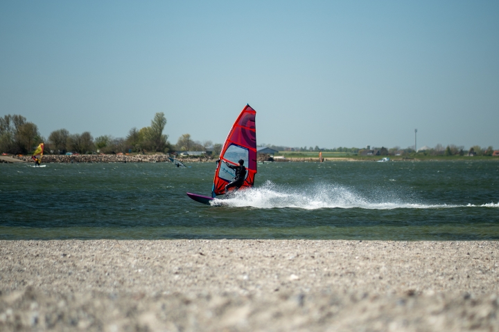 Surf-, Kite- und Segelschule