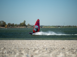 Surf-, Kite- und Segelschule