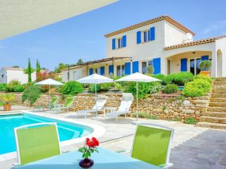 Ferienhaus mit Pool in Pourrieres bei Aix Ferienhaus mit Pool in Pourrieres bei Aix