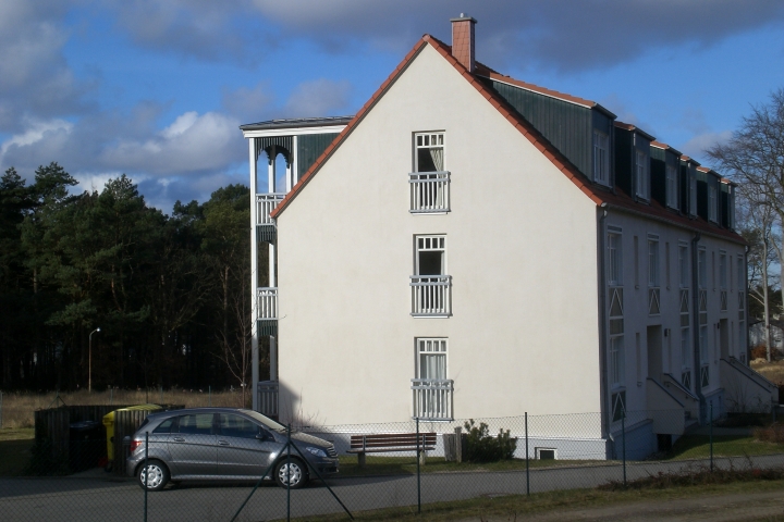 Im Dachgeschoß der 1. Balkon und die ersten 2 Dachgauben gehören zur Ferienwohnung